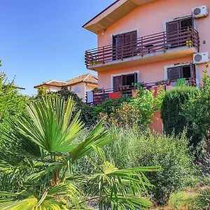 Marinici - With Private Parking Appartamento